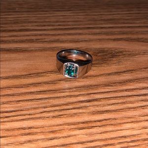 18k white gold triple AAA emerald